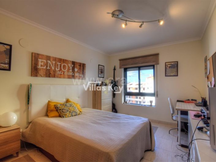 Image No.17-4 Bed Apartment for sale