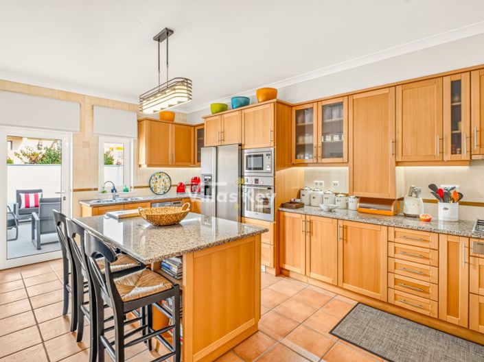 Image No.9-4 Bed House for sale