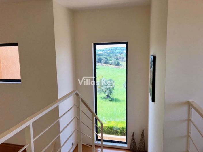 Image No.28-5 Bed House for sale