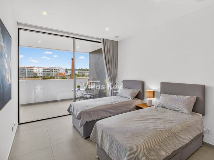 Image No.26-3 Bed Apartment for sale