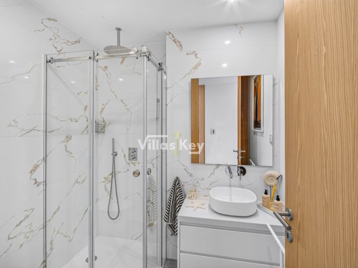 Image No.27-3 Bed Apartment for sale