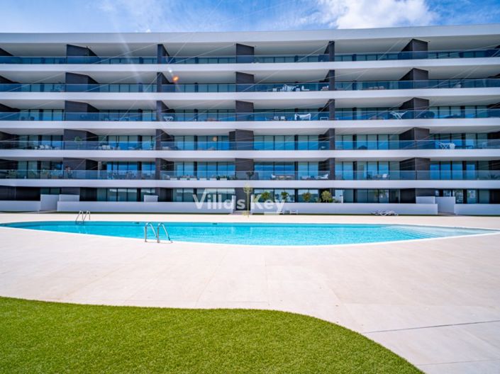 Image No.40-3 Bed Apartment for sale
