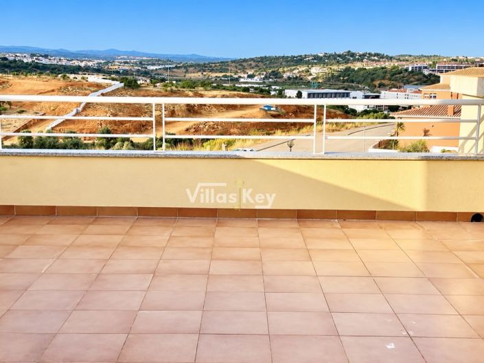 Image No.20-3 Bed Apartment for sale