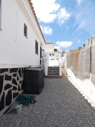 Image No.6-2 Bed Villa / Detached for sale