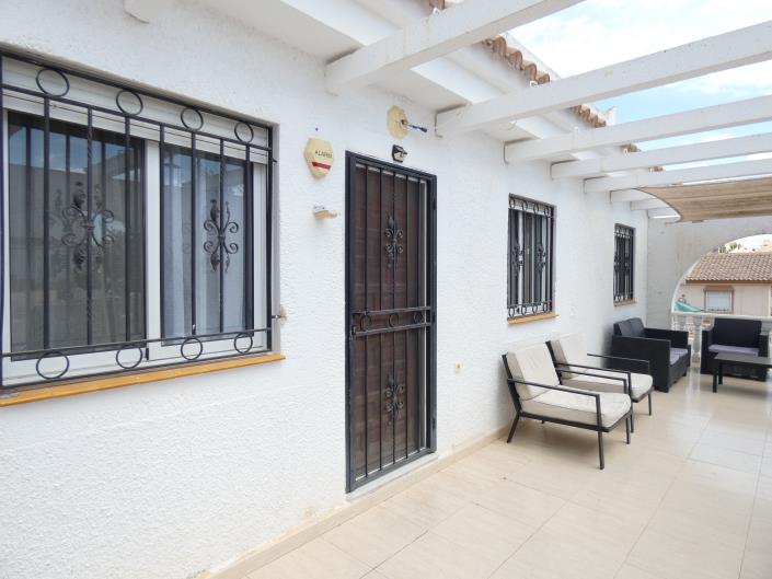 Image No.9-2 Bed Villa / Detached for sale