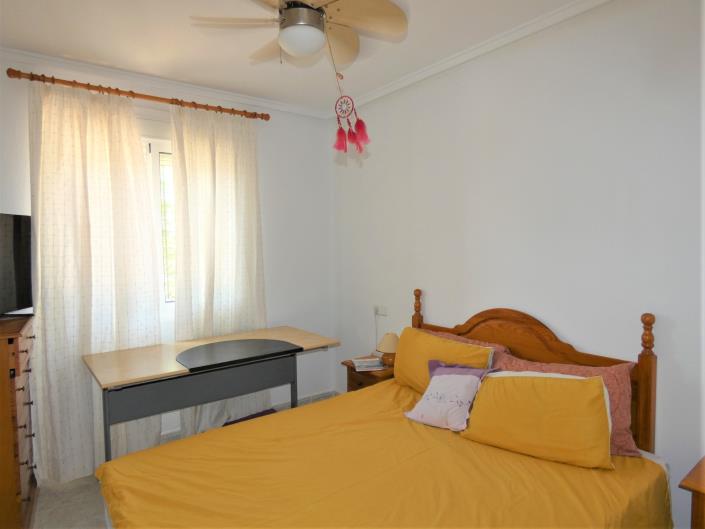 Image No.9-3 Bed Villa / Detached for sale