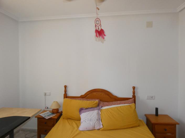 Image No.10-3 Bed Villa / Detached for sale