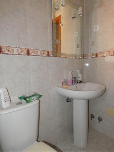 Image No.17-3 Bed Villa / Detached for sale