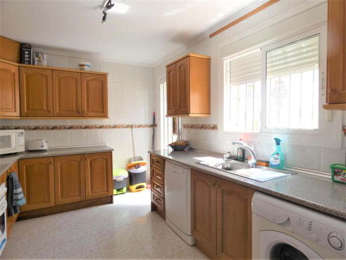 Image No.24-3 Bed Villa / Detached for sale