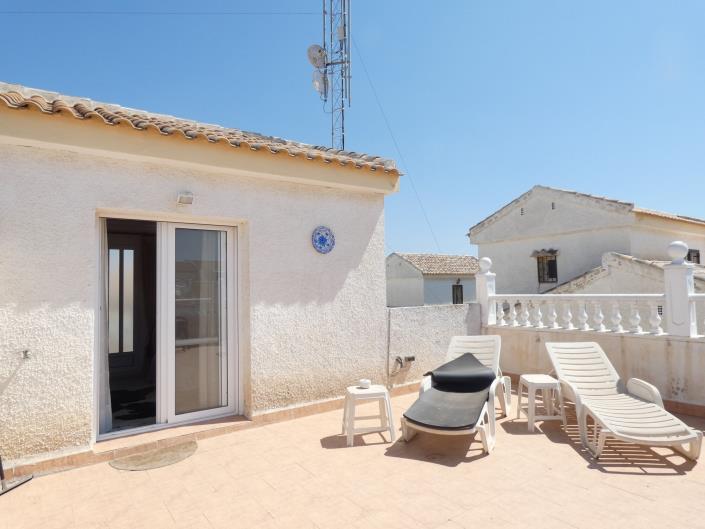 Image No.34-3 Bed Villa / Detached for sale