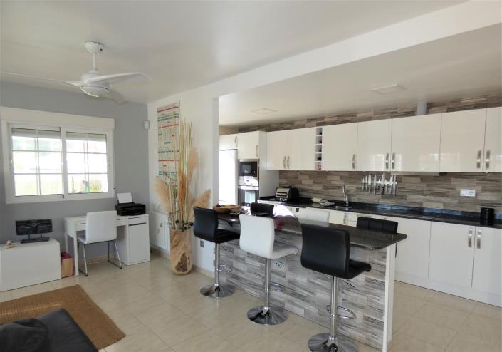 Image No.3-4 Bed Villa / Detached for sale