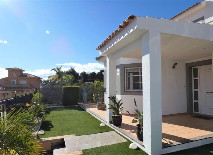 Image No.7-4 Bed Villa / Detached for sale