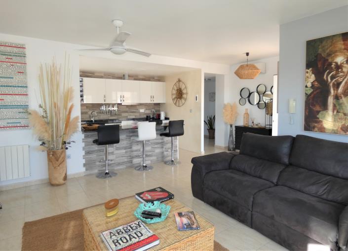 Image No.11-4 Bed Villa / Detached for sale