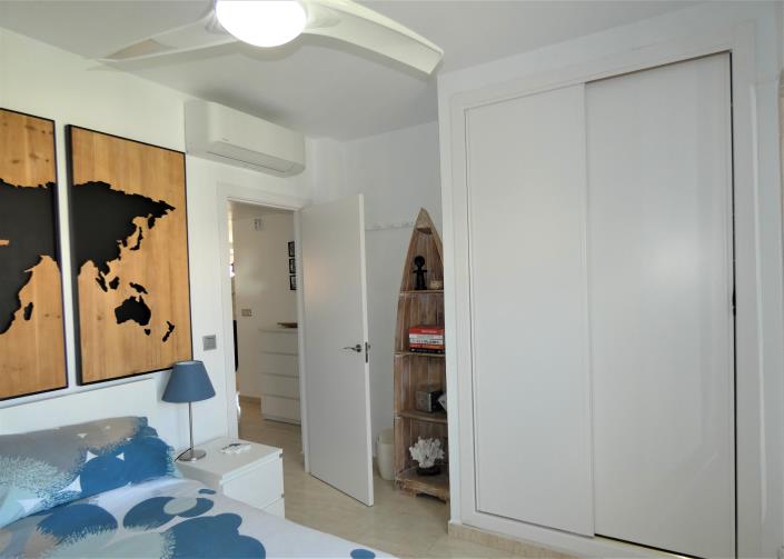 Image No.23-4 Bed Villa / Detached for sale