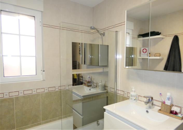 Image No.25-4 Bed Villa / Detached for sale