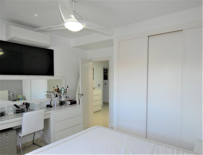 Image No.28-4 Bed Villa / Detached for sale