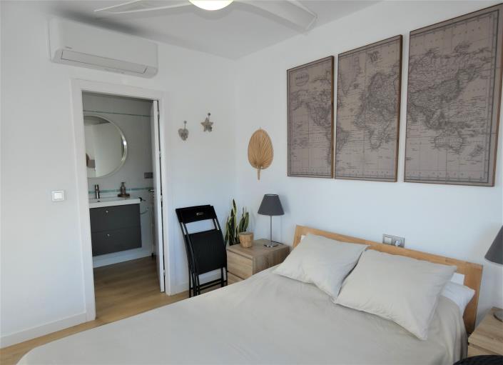 Image No.46-4 Bed Villa / Detached for sale