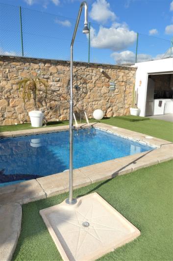 Image No.56-4 Bed Villa / Detached for sale