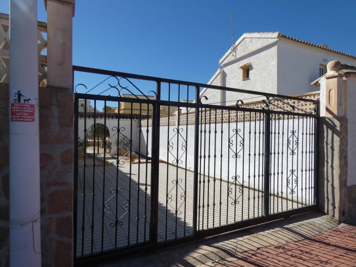 Image No.6-3 Bed Villa / Detached for sale