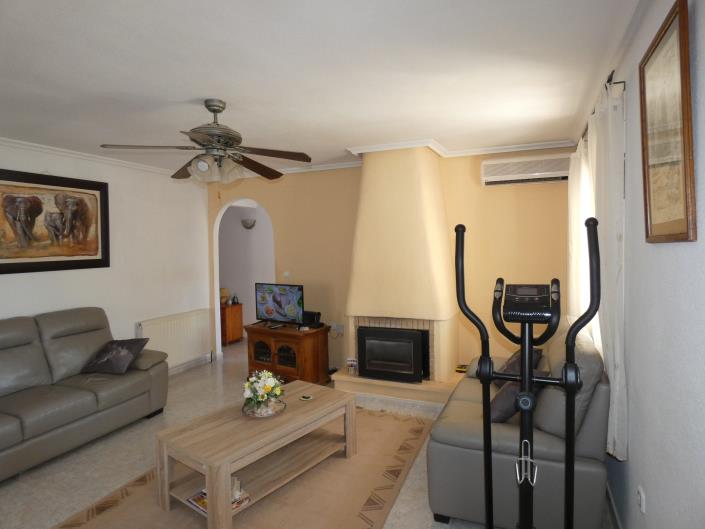 Image No.11-3 Bed Villa / Detached for sale