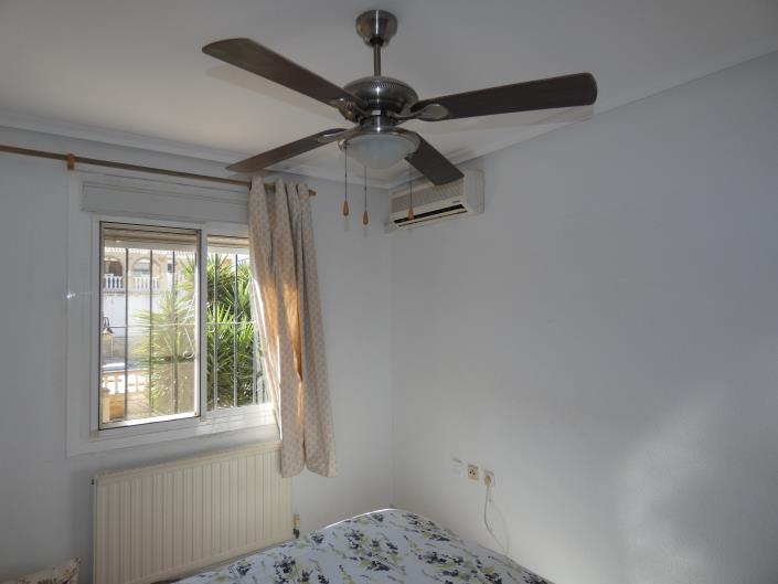 Image No.15-3 Bed Villa / Detached for sale