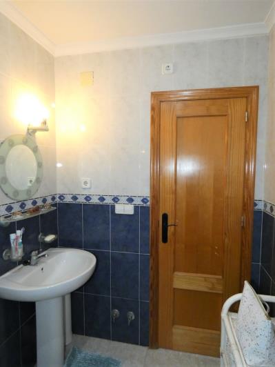 Image No.19-3 Bed Villa / Detached for sale