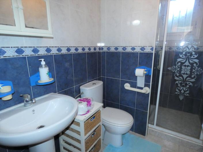 Image No.20-3 Bed Villa / Detached for sale