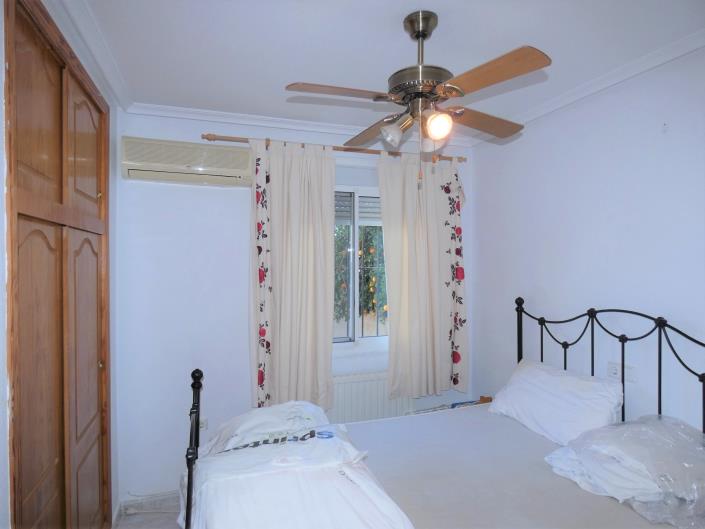 Image No.22-3 Bed Villa / Detached for sale