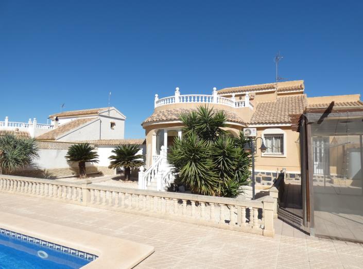 Image No.40-3 Bed Villa / Detached for sale