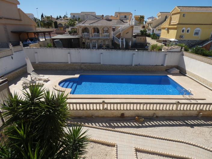 Image No.52-3 Bed Villa / Detached for sale