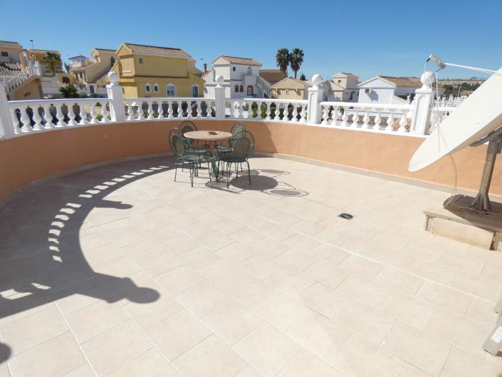 Image No.53-3 Bed Villa / Detached for sale