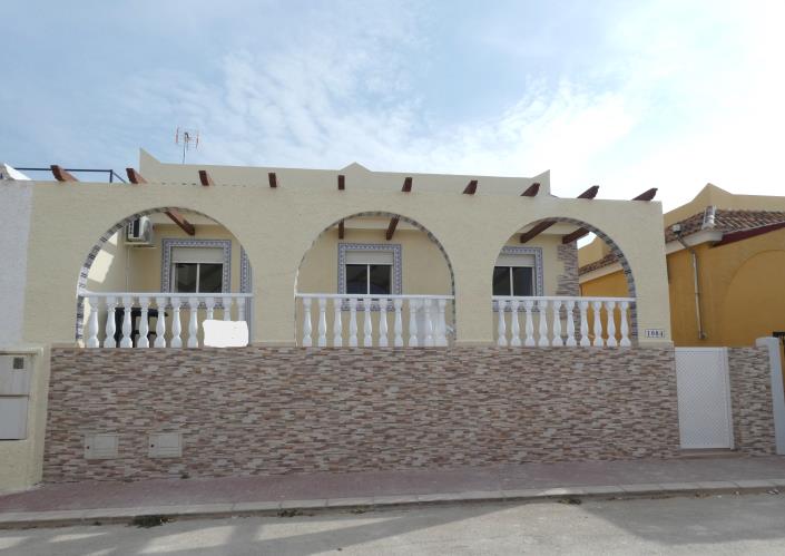 Image No.1-2 Bed Villa for sale