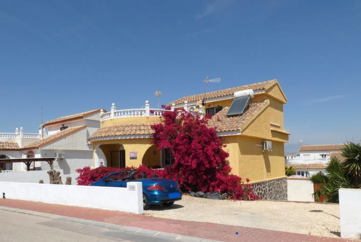 Image No.1-3 Bed Villa / Detached for sale