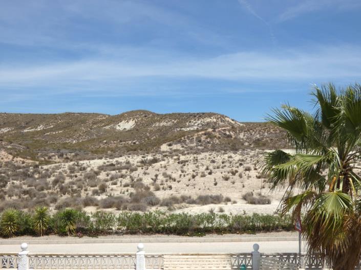 Image No.4-2 Bed Villa / Detached for sale