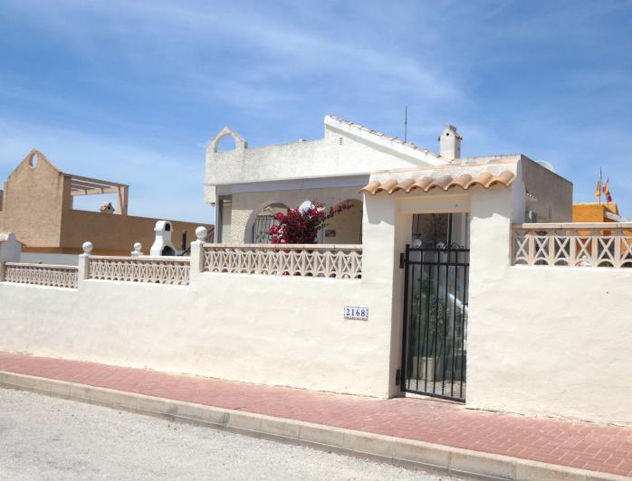 Image No.5-2 Bed Villa / Detached for sale