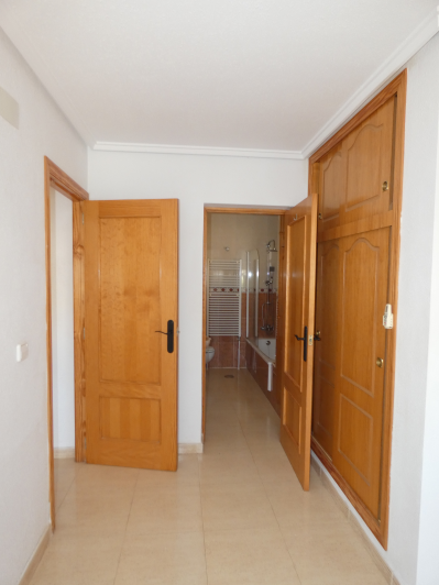 Image No.25-2 Bed Villa / Detached for sale