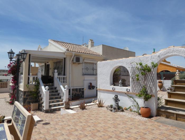 Image No.46-2 Bed Villa / Detached for sale
