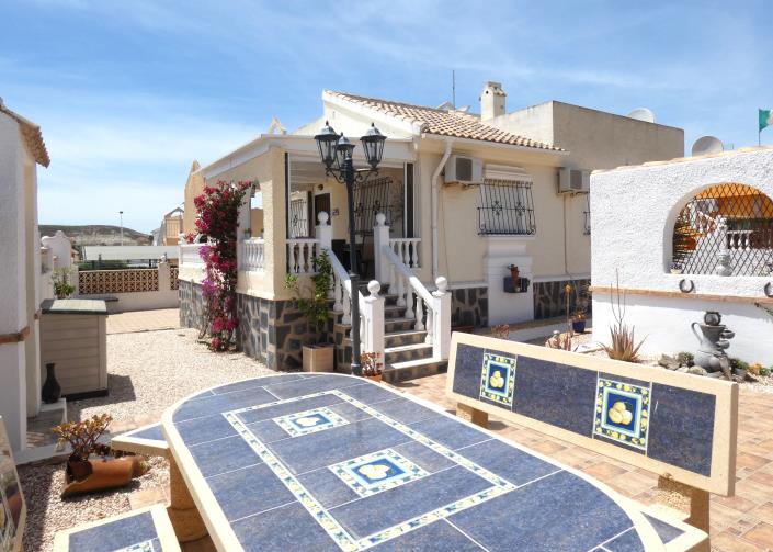 Image No.48-2 Bed Villa / Detached for sale