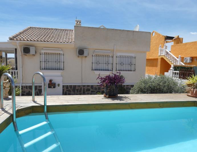 Image No.50-2 Bed Villa / Detached for sale