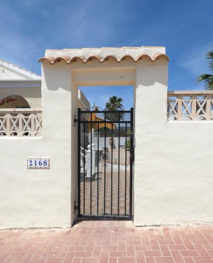 Image No.58-2 Bed Villa / Detached for sale