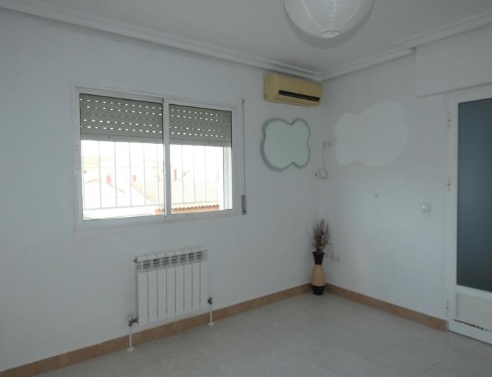 Image No.39-3 Bed Duplex for sale