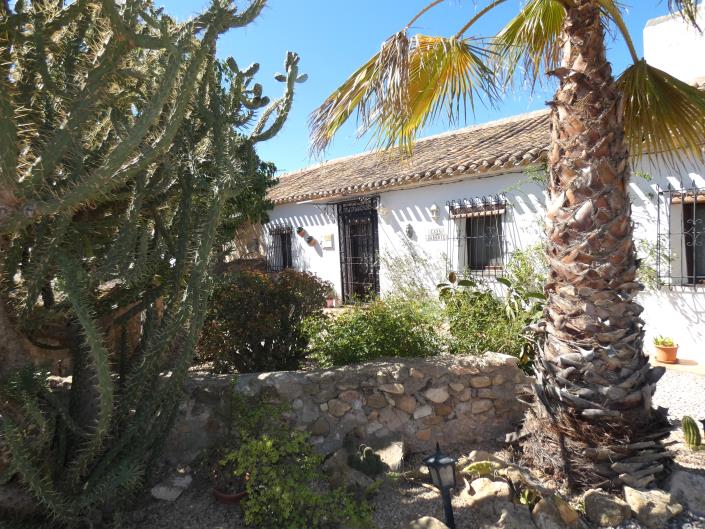 Image No.5-3 Bed Country Property for sale