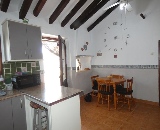 Image No.15-3 Bed Country Property for sale