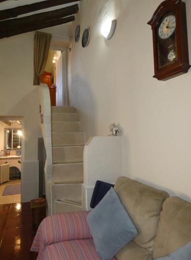 Image No.32-3 Bed Country Property for sale