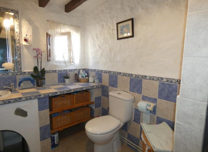 Image No.38-3 Bed Country Property for sale