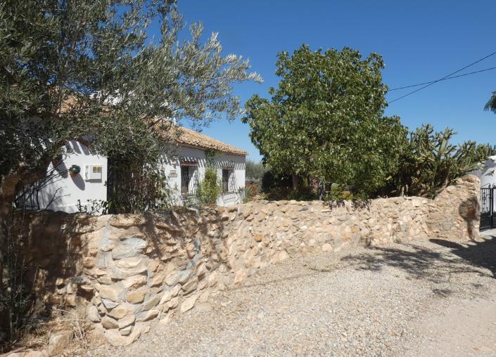 Image No.60-3 Bed Country Property for sale