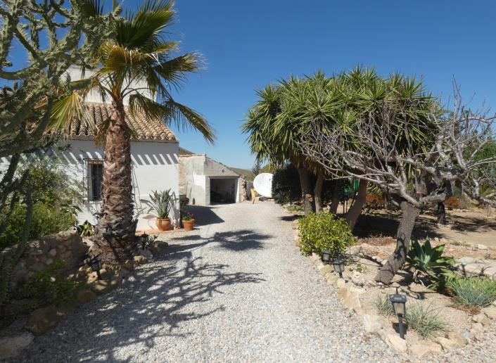 Image No.62-3 Bed Country Property for sale