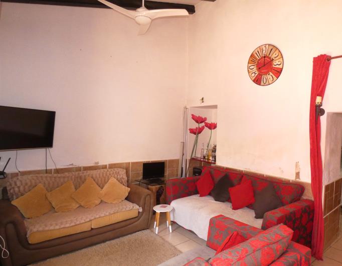 Image No.4-2 Bed Country House for sale