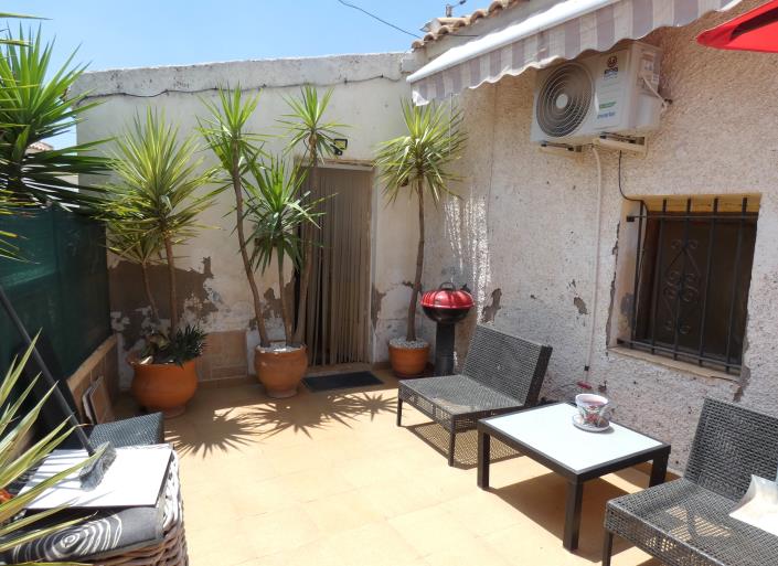 Image No.6-2 Bed Country House for sale