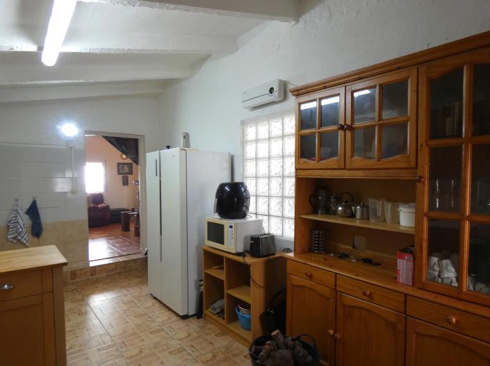 Image No.7-6 Bed Country Property for sale